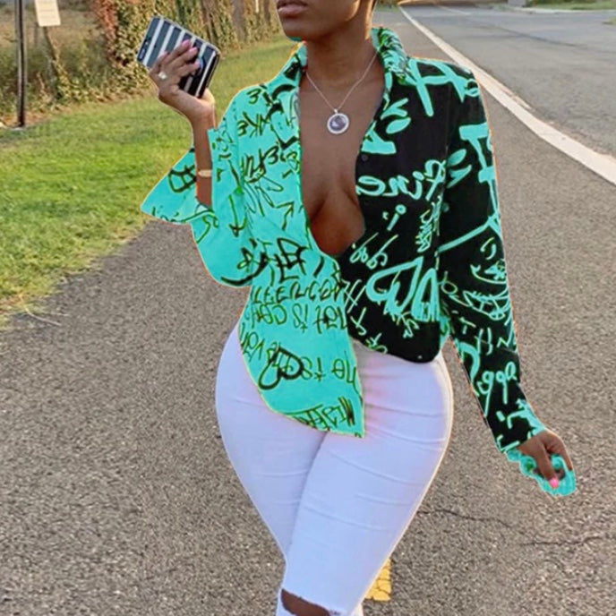 GRAFFITI PRINT CONTRAST BLOUSE