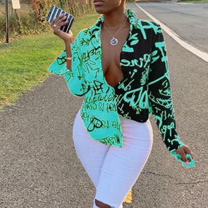 GRAFFITI PRINT CONTRAST BLOUSE